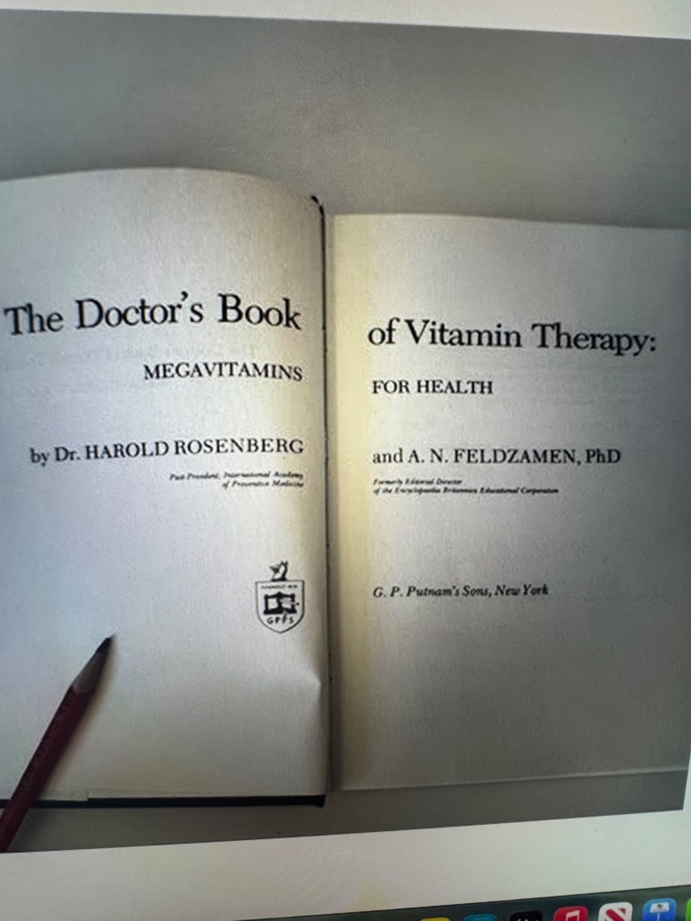 The Doctor's Book Of Vitamin Therapy - Picture 2 of 6